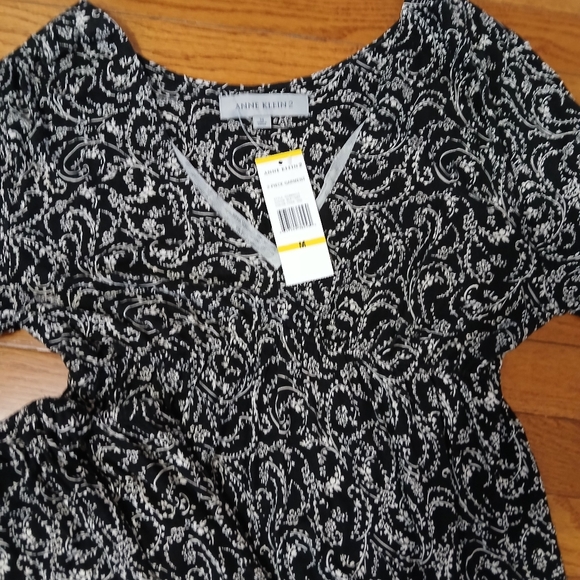 ANNE Klein 2. Size M. PAJAMA SET - Picture 8 of 9